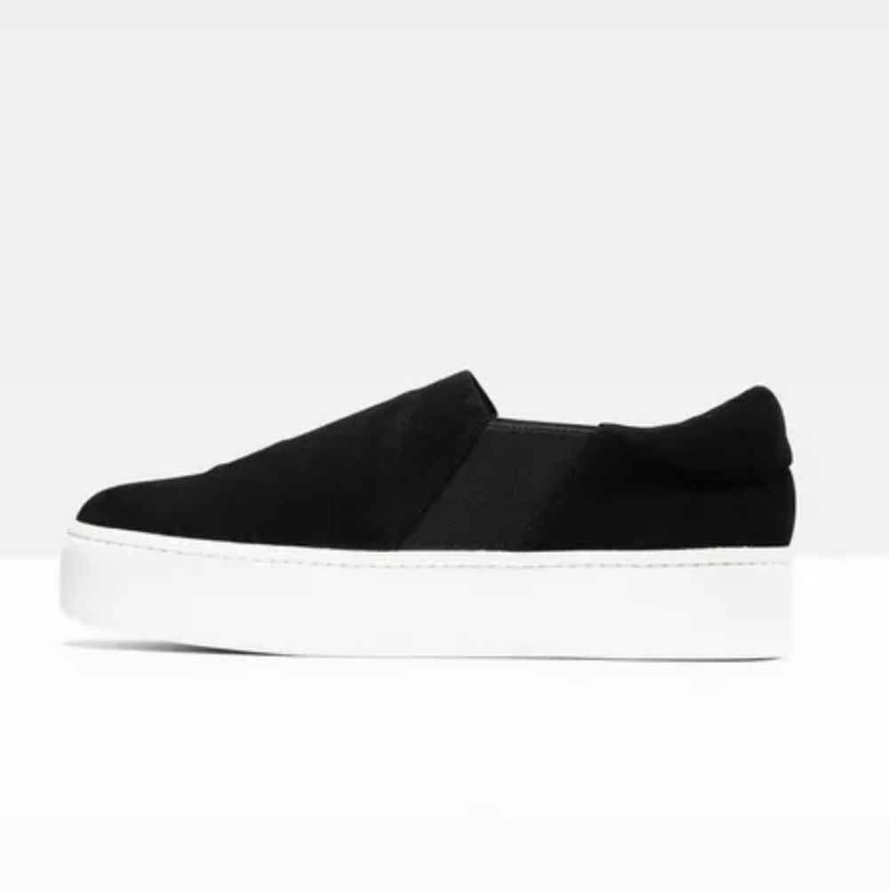 Vince Camuto flats